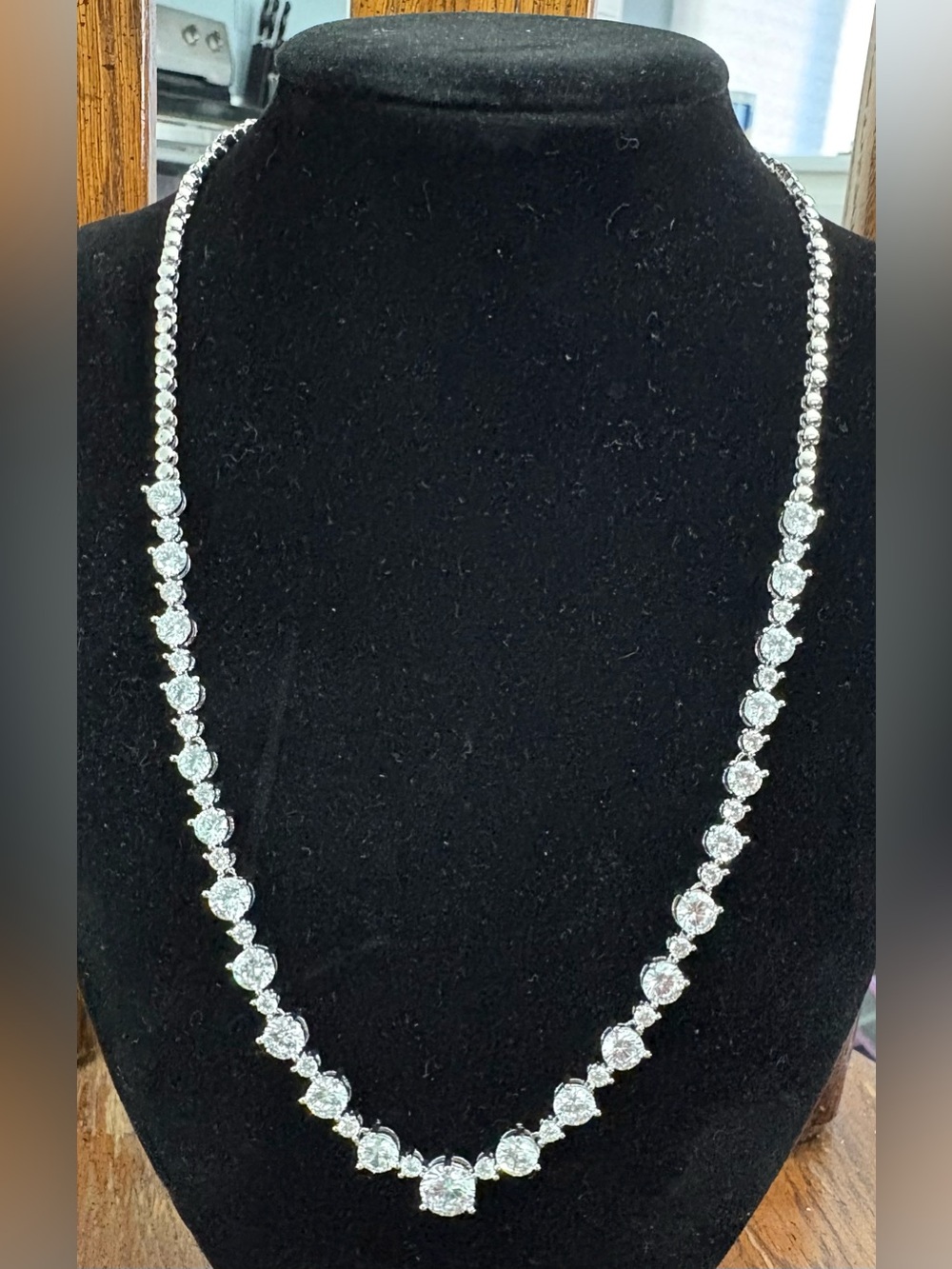 Elegant Silver Tone Graduated Crystal Tennis Necklace Statement Jewelry